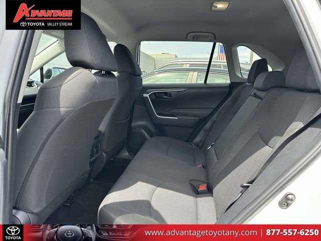 Certified 2024 Toyota RAV4 LE AWD/4WD image 15