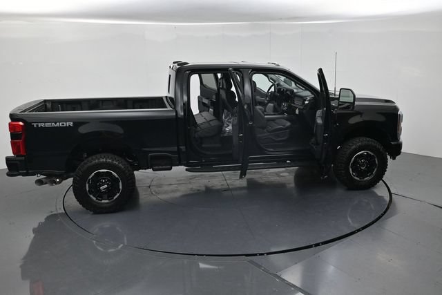 New 2026 Ford F250 Lariat w/ Tremor Off-Road Package AWD/4WD image 63