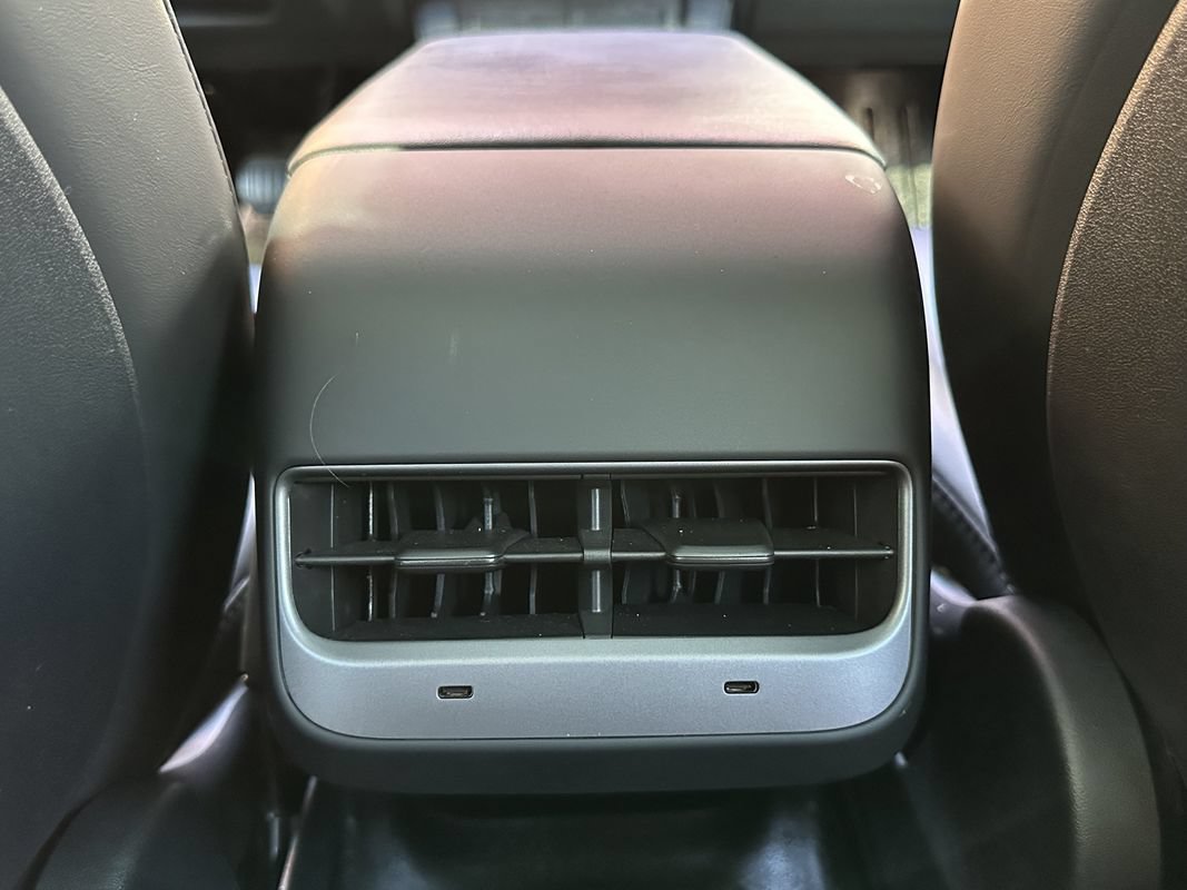 Used 2022 Tesla Model 3 Long Range AWD/4WD image 21