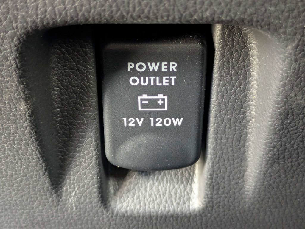 Used 2023 Mitsubishi Eclipse Cross SEL AWD/4WD image 16