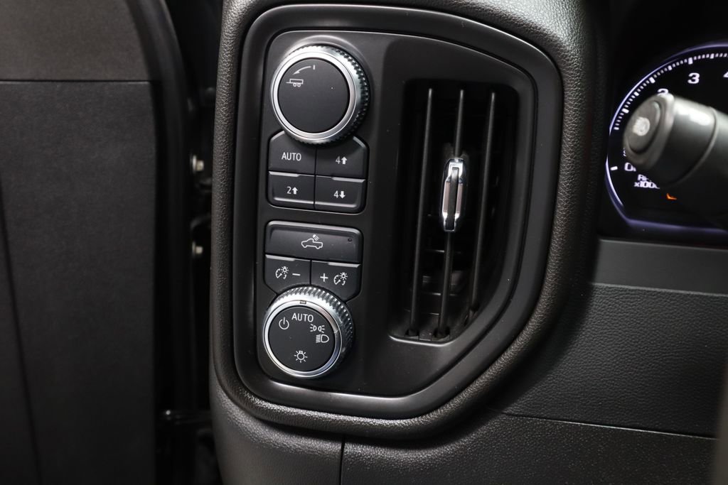 Used 2023 GMC Sierra 1500 Pro w/ Pro Value Package image 27
