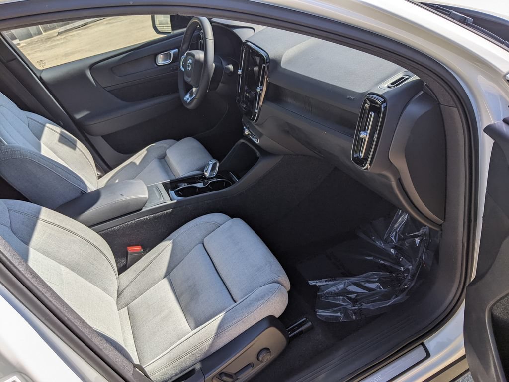 Certified 2023 Volvo C40 P8 Recharge Ultimate AWD/4WD image 22