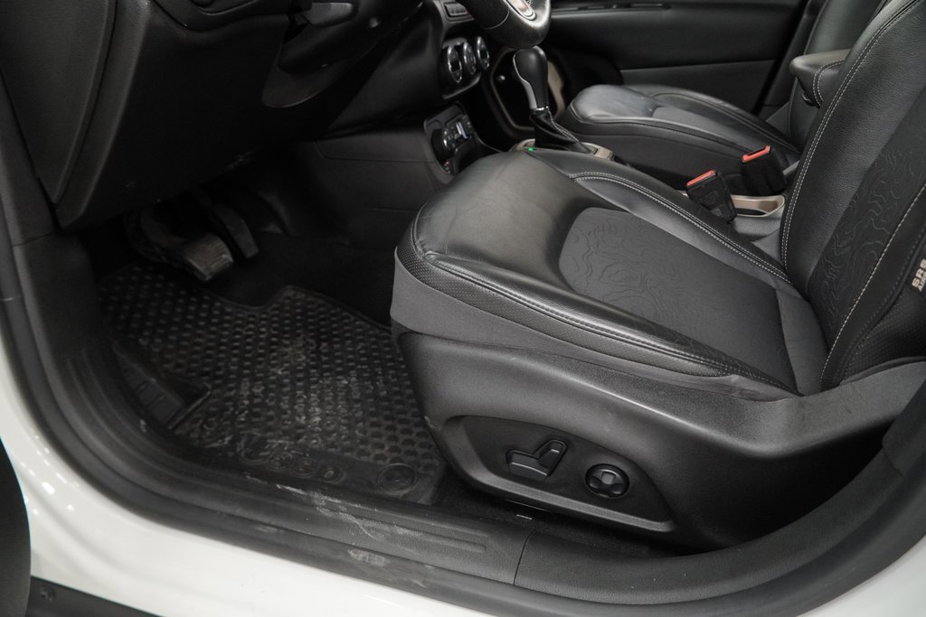 Certified 2017 Jeep Renegade Trailhawk image 45