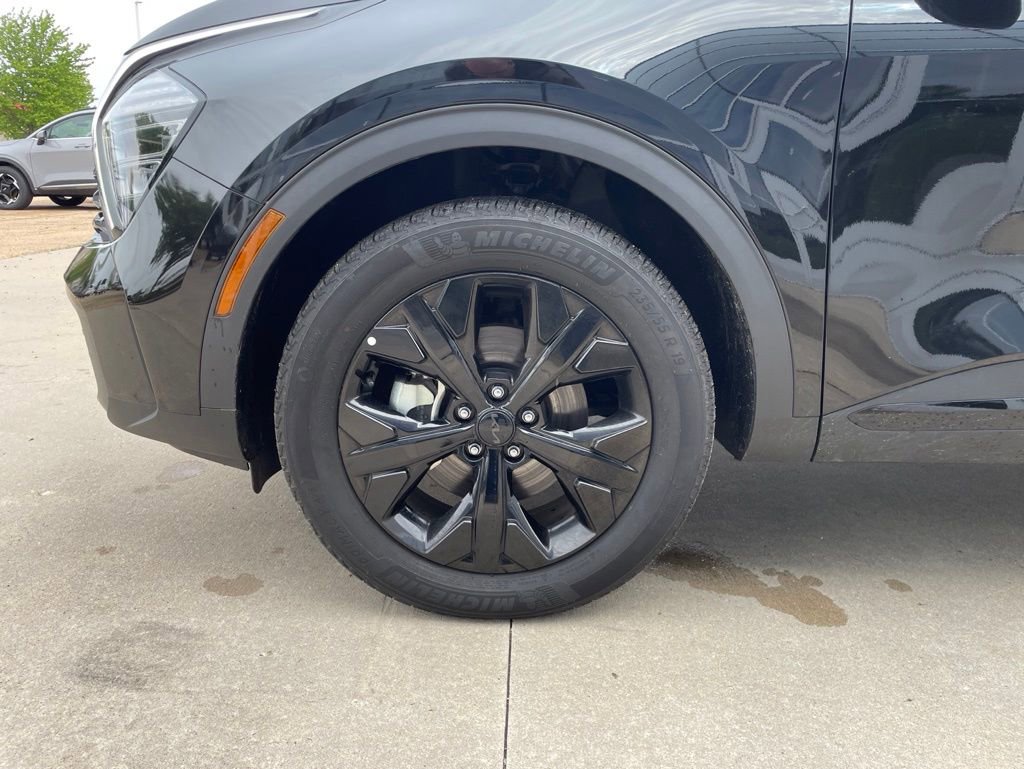 Used 2025 Kia Sportage X-Line AWD/4WD image 16