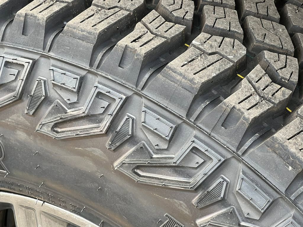 New 2026 GMC Sierra 1500 AT4X image 9