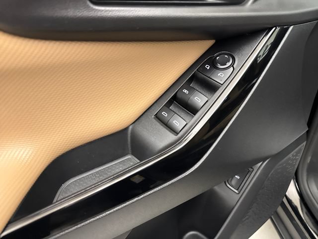 Certified 2025 Chevrolet Equinox ACTIV AWD/4WD image 13
