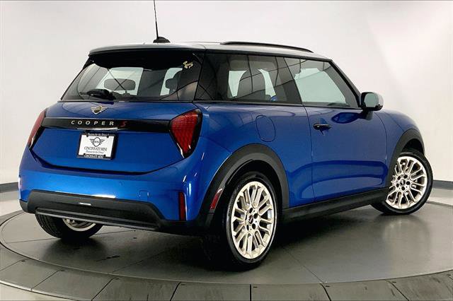 Certified 2025 MINI Cooper S image 12