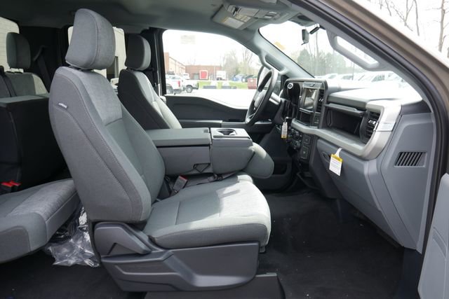 New 2026 Ford F250 XLT w/ FX4 Off-Road Package AWD/4WD image 24
