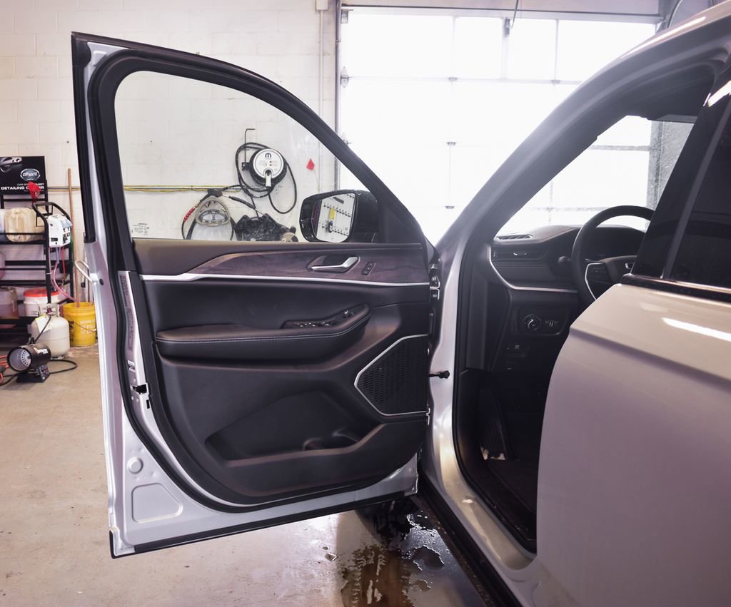 New 2026 Jeep Grand Cherokee Limited image 4