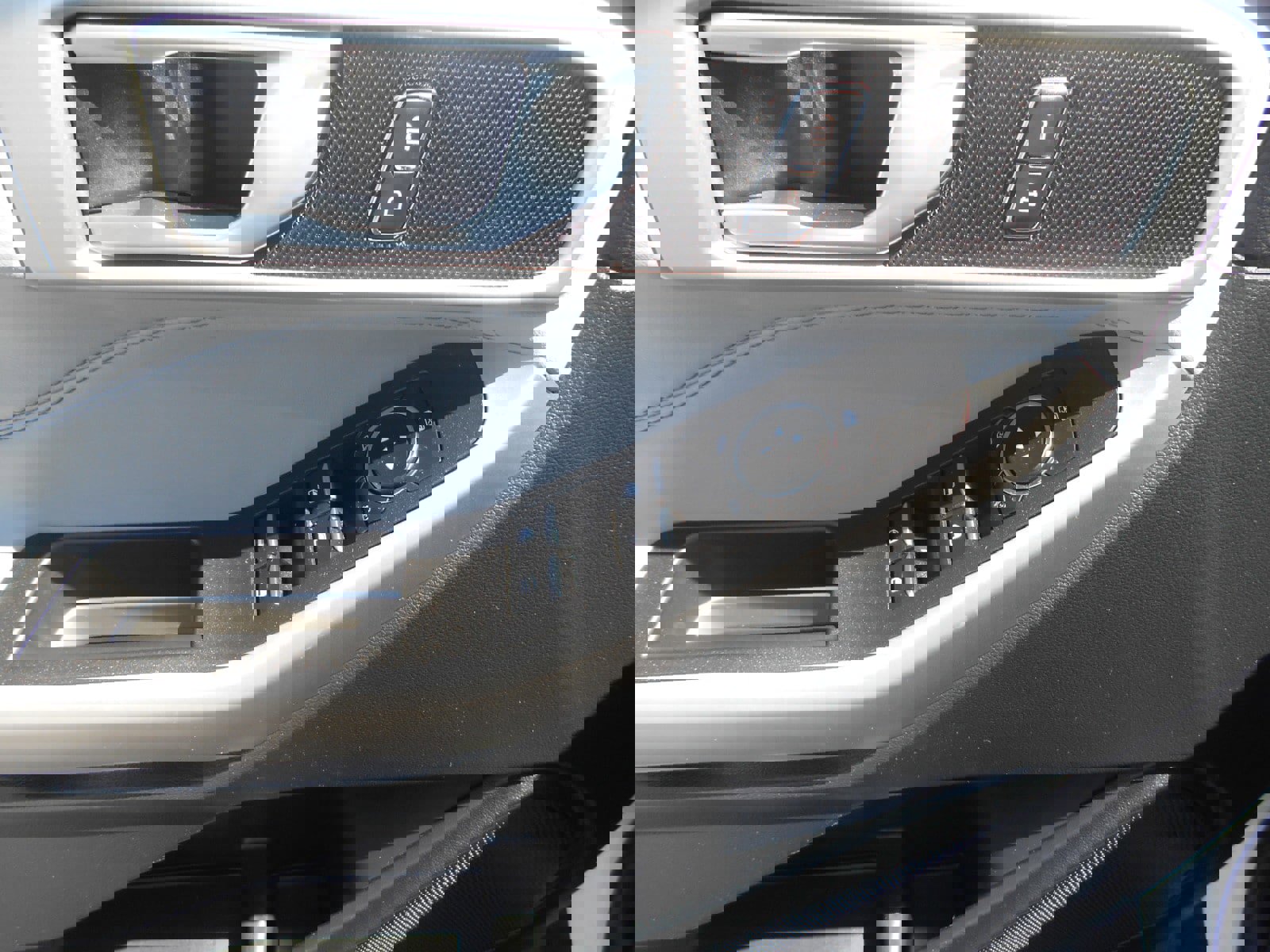 Used 2023 Ford Explorer XLT w/ Equipment Group 202A image 15