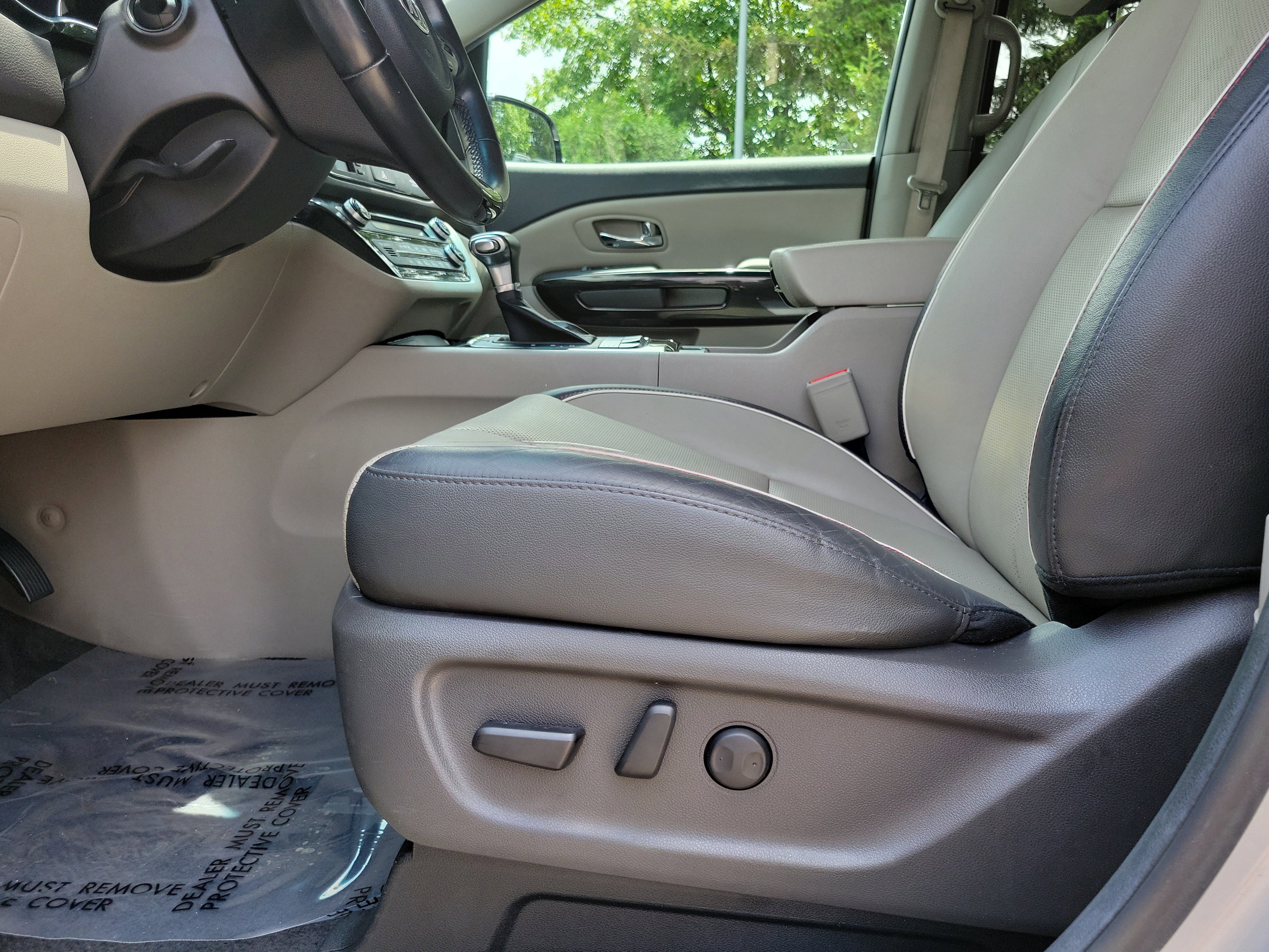 Used 2017 Kia Sedona EX FWD image 16