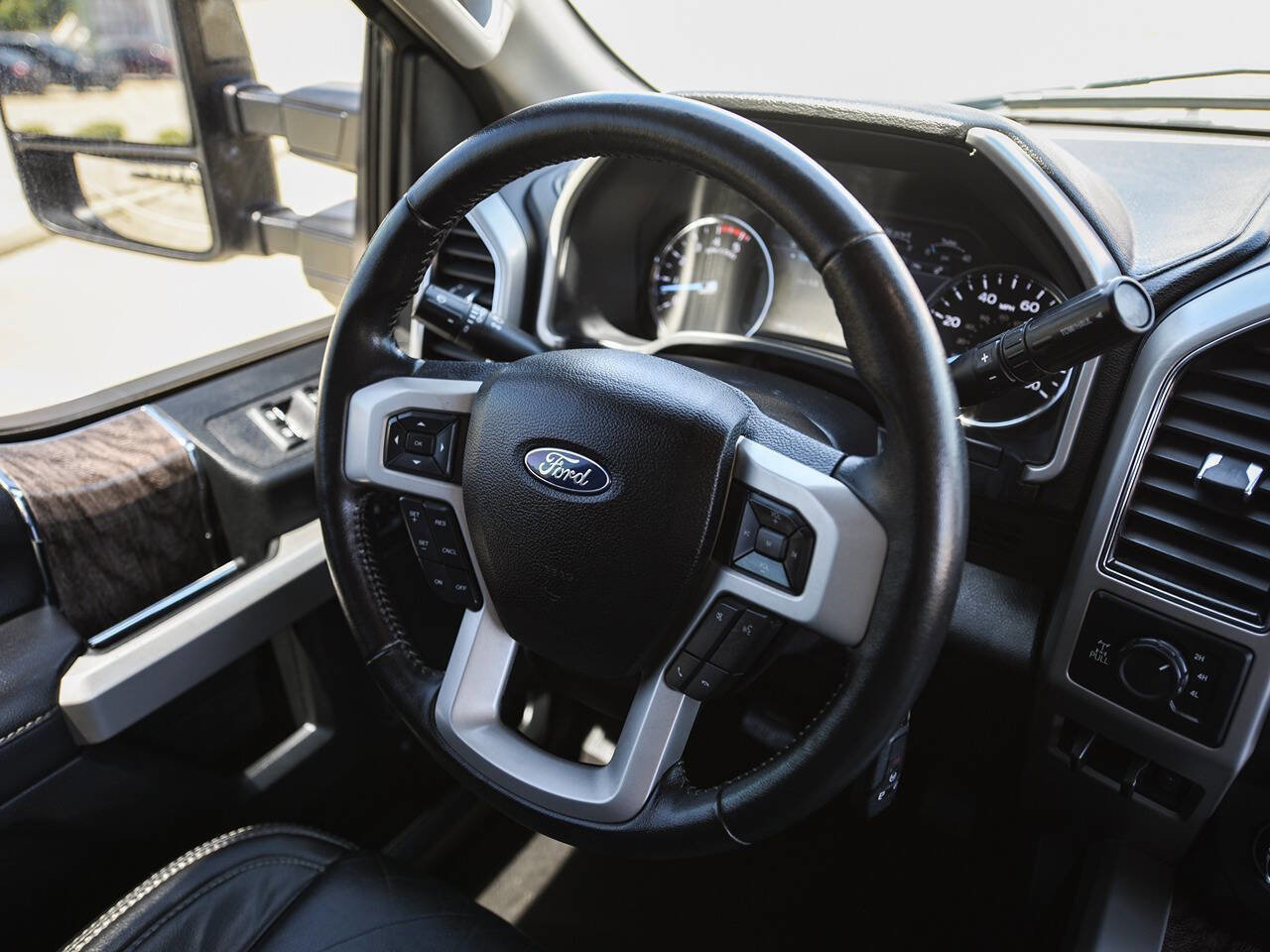 Used 2019 Ford F250 Lariat AWD/4WD image 18