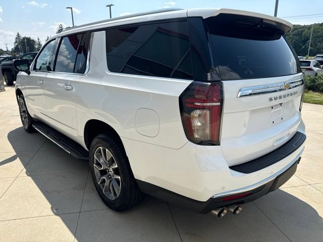 Used 2023 Chevrolet Suburban Premier RWD image 5