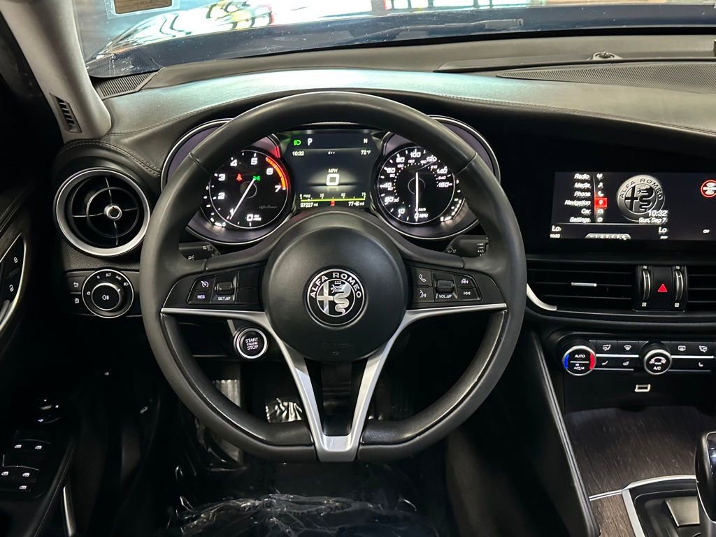 Used 2018 Alfa Romeo Giulia Ti w/ TI Leather Package image 23