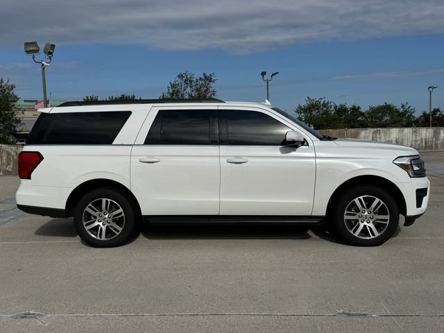 Used 2024 Ford Expedition Max XLT AWD/4WD image 2