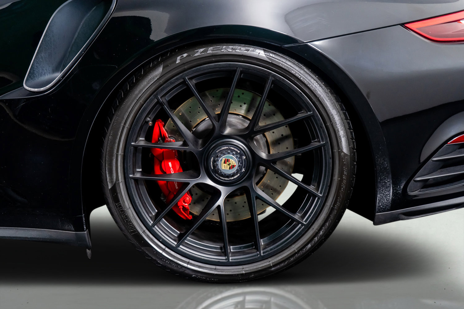 Used 2019 Porsche 911 Turbo w/ Light Design Package image 17