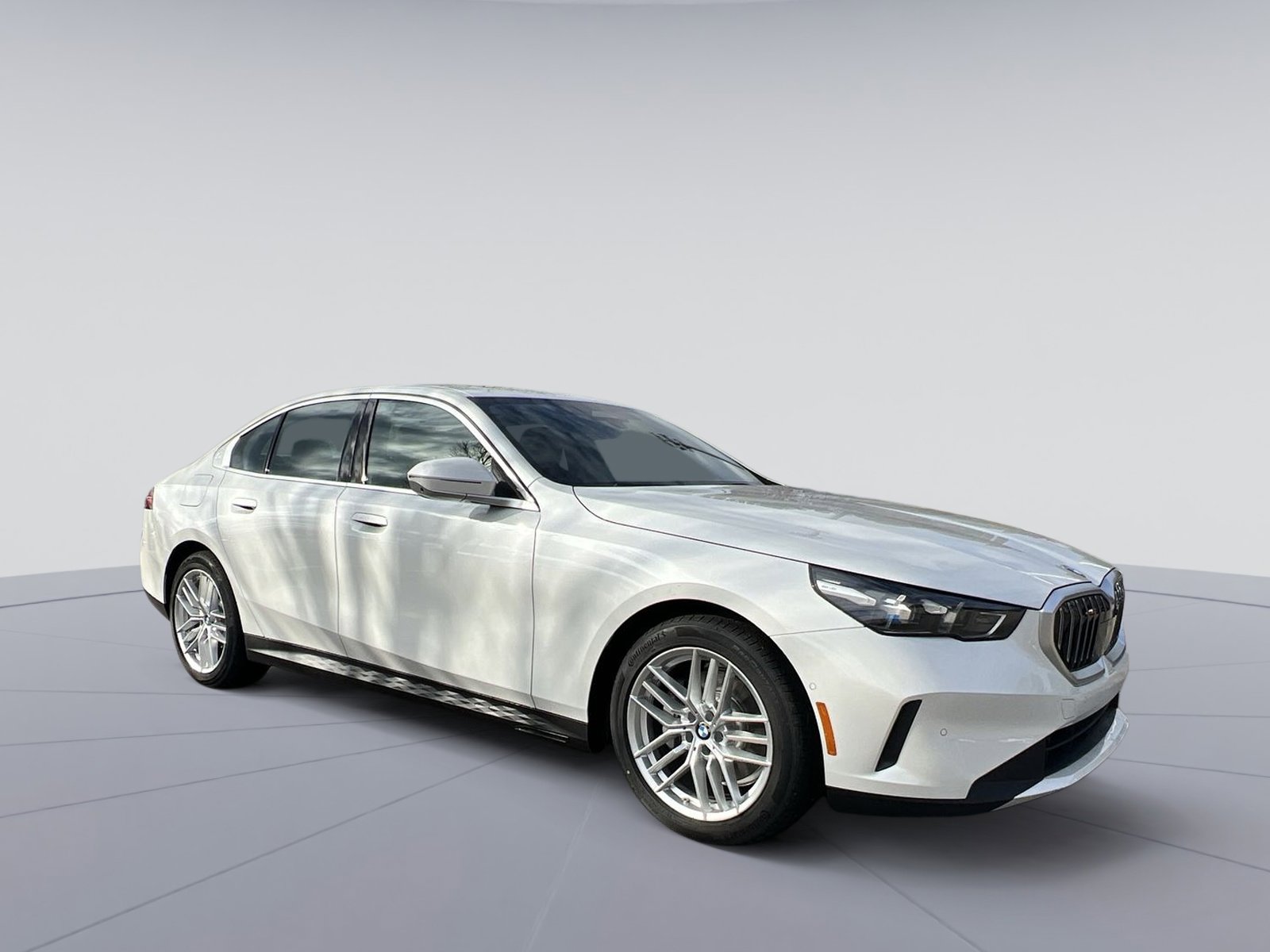 Certified 2025 BMW 530i xDrive w/ Premium Package image 7
