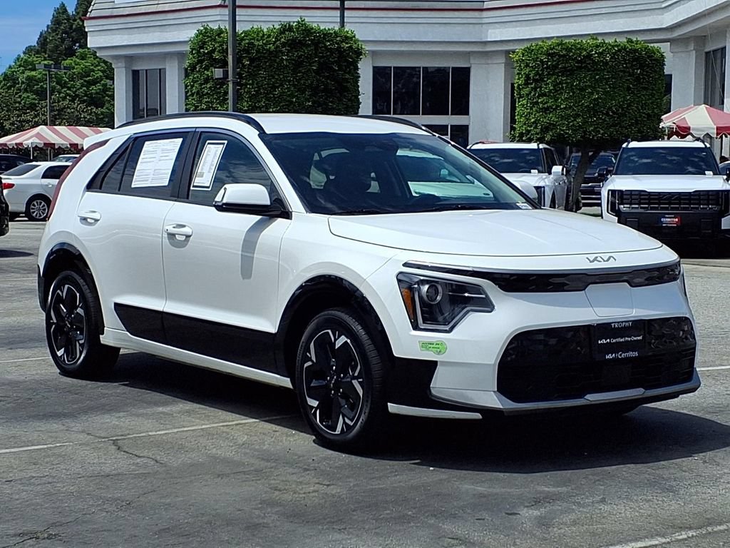 Certified 2023 Kia Niro Wind FWD image 6