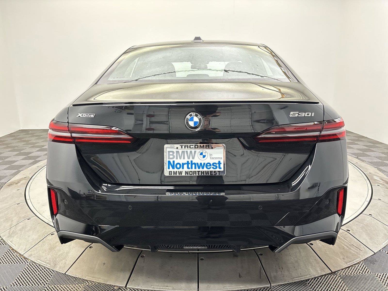 New 2027 BMW 530i xDrive w/ M Sport Package AWD/4WD image 15
