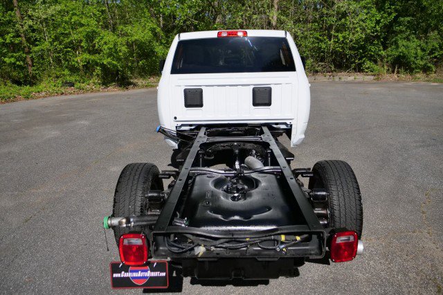 Used 2024 RAM 3500 Laramie AWD/4WD image 29