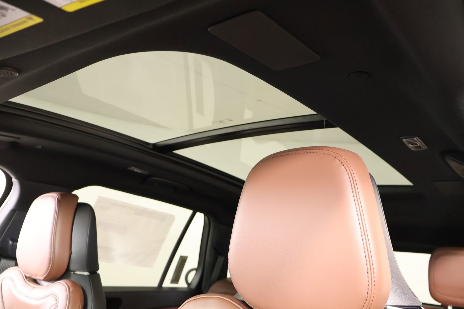 New 2026 Lincoln Aviator Reserve AWD/4WD image 16