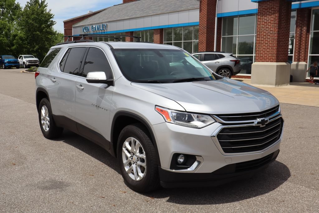 Used 2021 Chevrolet Traverse LT FWD image 4