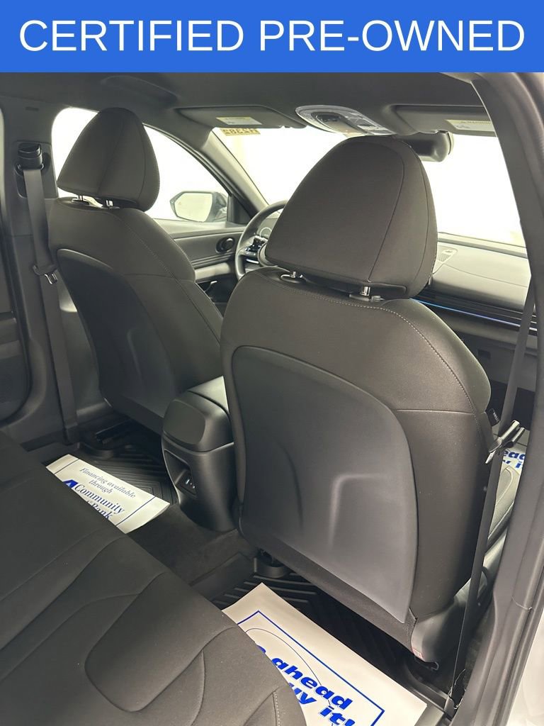 Certified 2025 Hyundai Elantra SEL FWD image 21