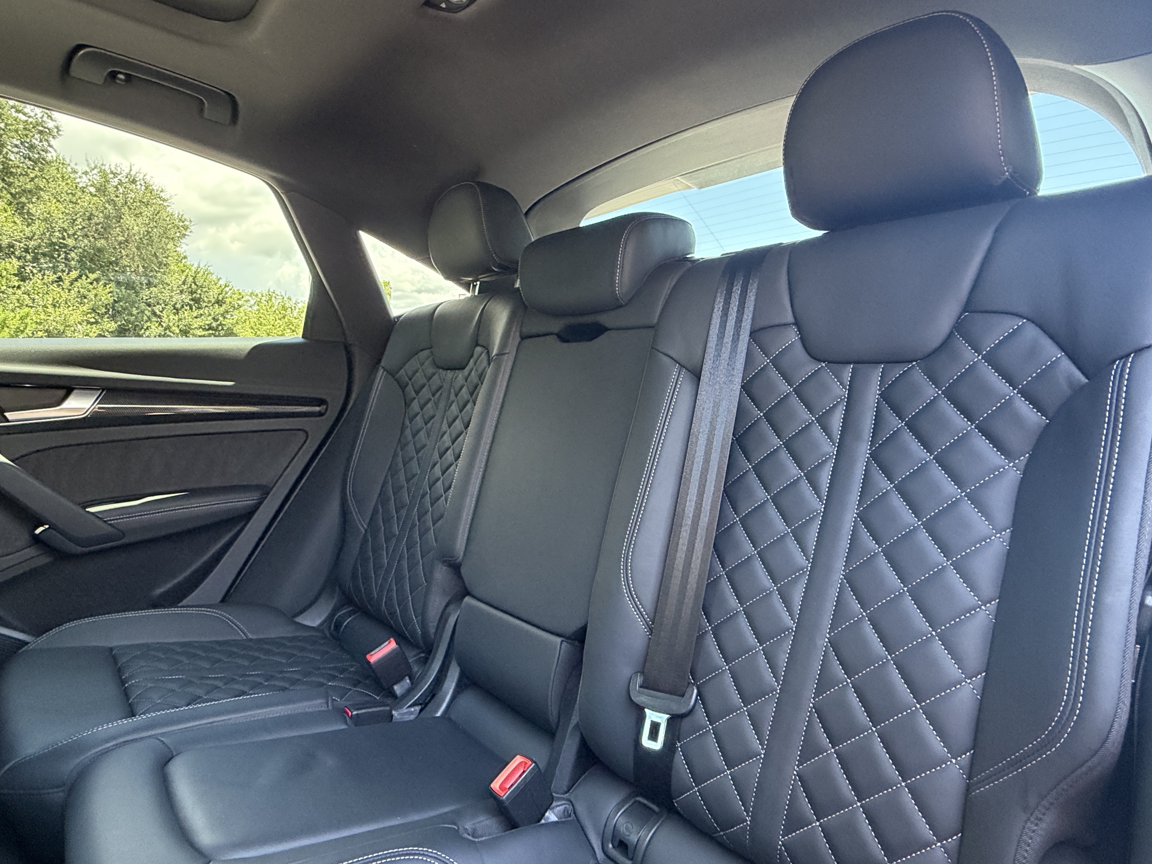 Used 2023 Audi SQ5 Prestige w/ Prestige Package AWD/4WD image 19