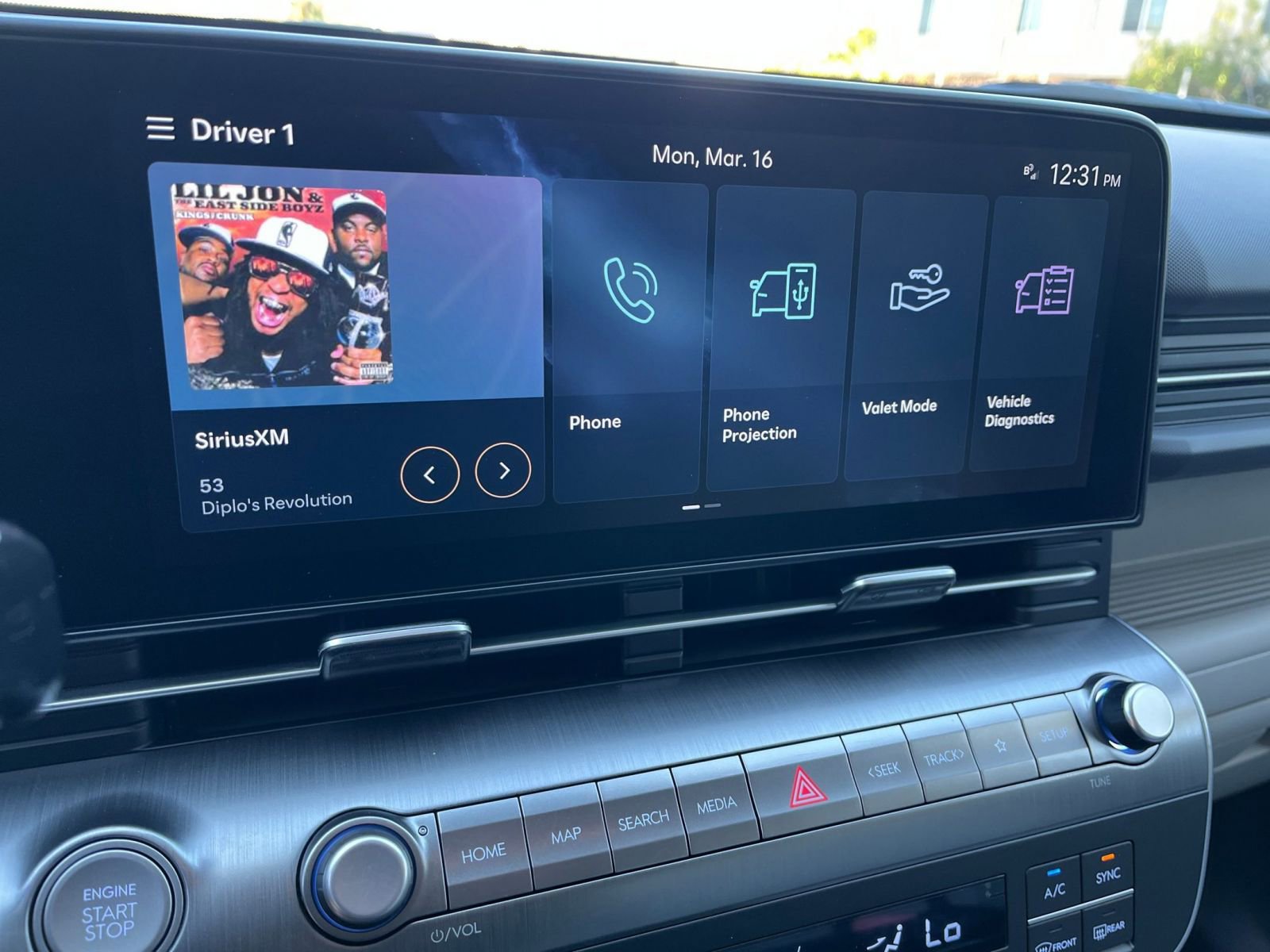 Used 2025 Hyundai Kona SEL image 21