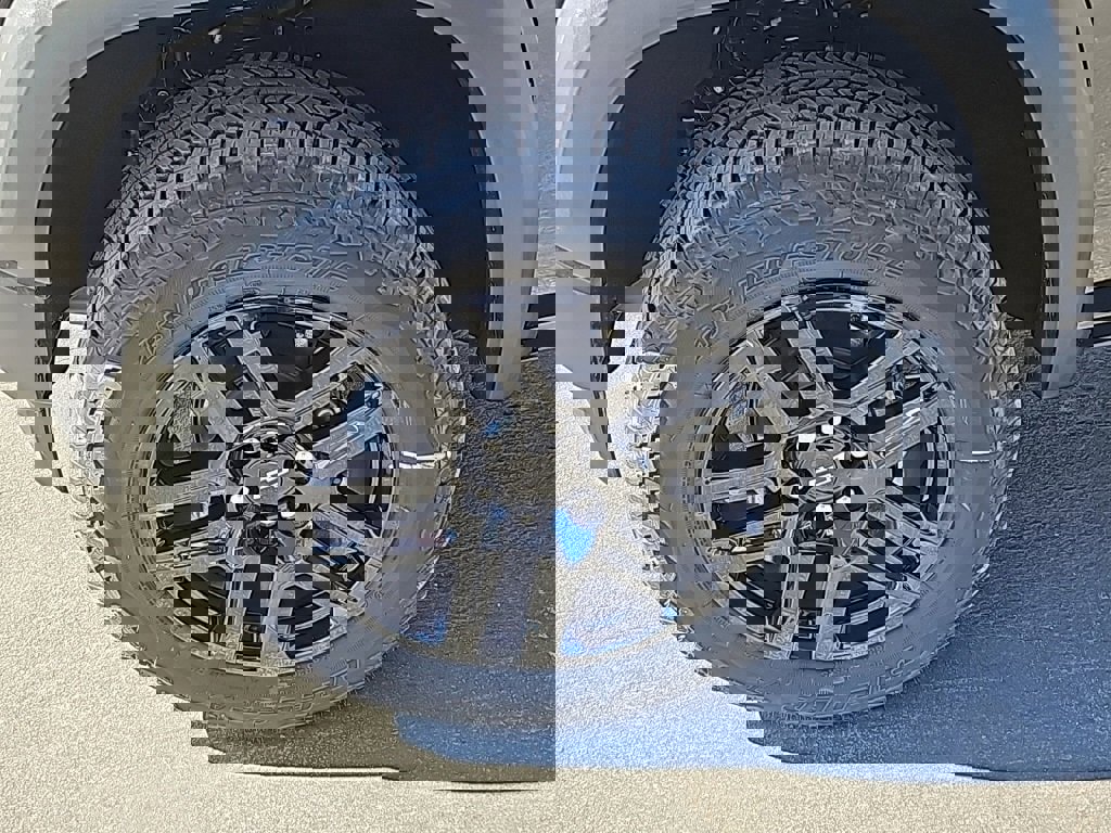 New 2025 Chevrolet Colorado Trail Boss w/ Midnight Edition image 9