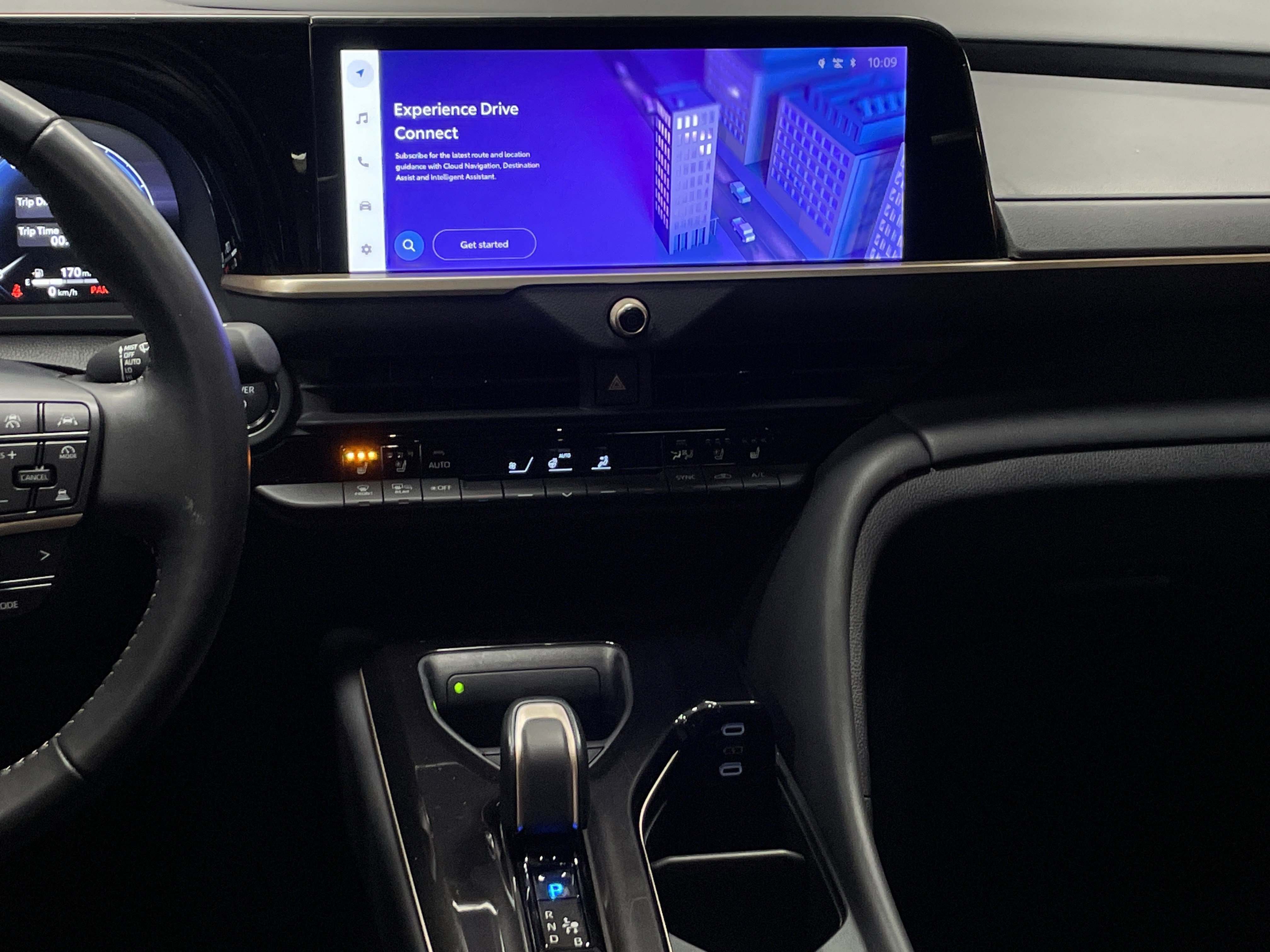 Used 2024 Toyota Crown Limited image 31