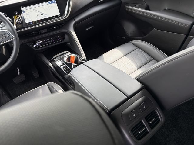 Used 2023 Buick Envision Avenir AWD/4WD image 27