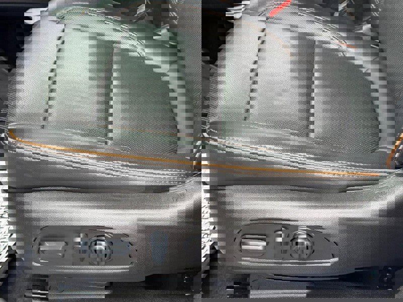 Used 2023 GMC Acadia AT4 w/ Preferred Package image 25