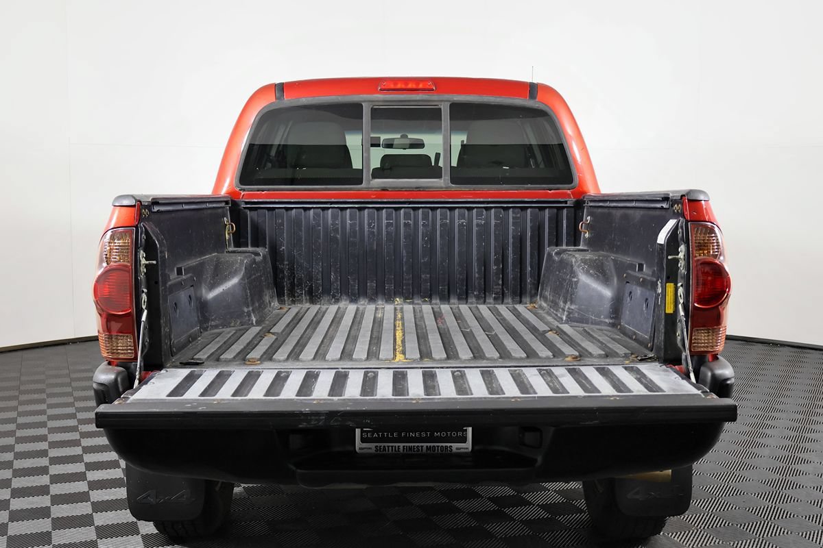 Used 2014 Toyota Tacoma 4x4 Double Cab w/ Convenience Package image 11