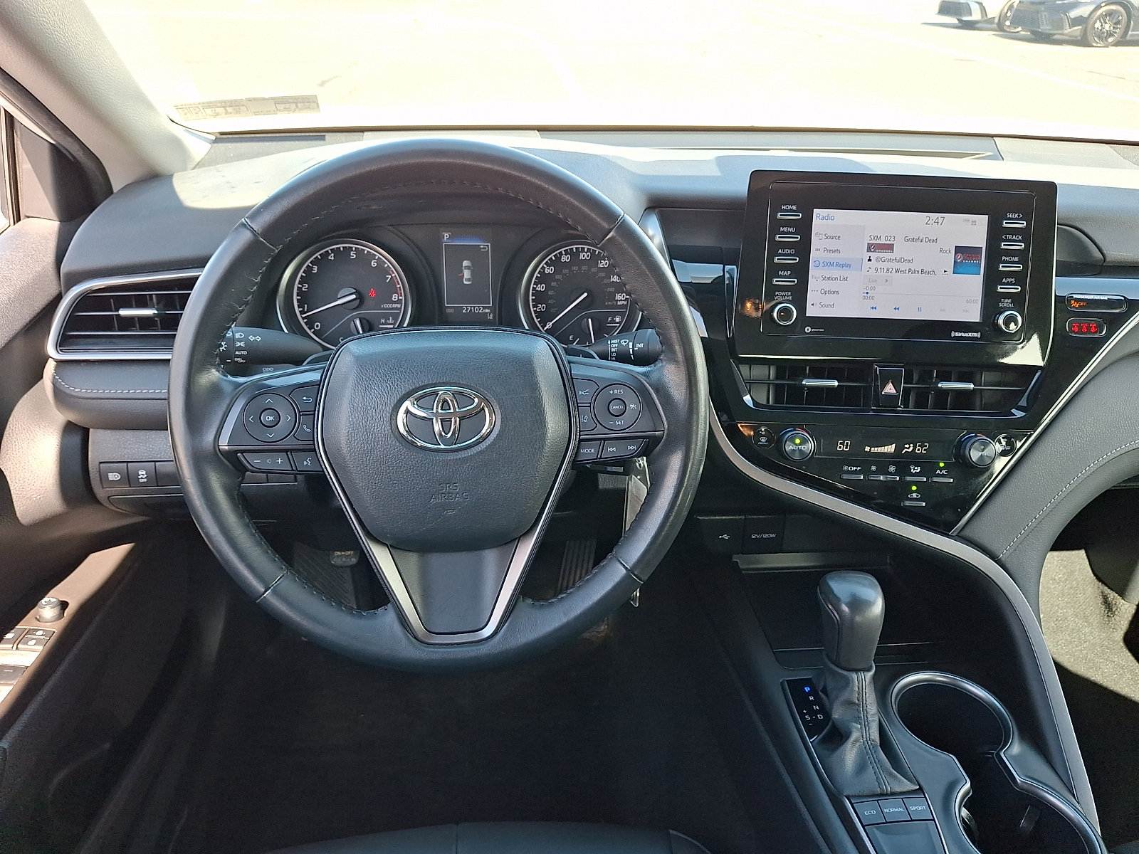 Used 2024 Toyota Camry SE FWD image 12