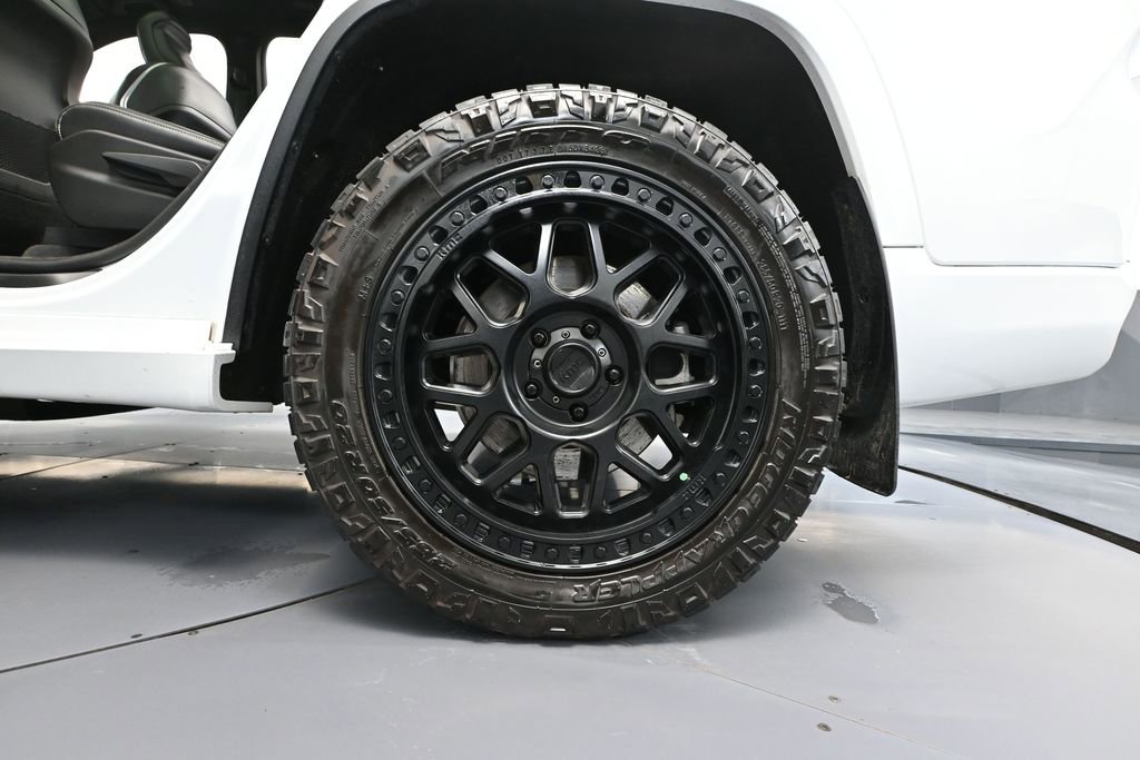 Used 2021 Jeep Grand Cherokee L Overland w/ Advanced Protech Group III image 16