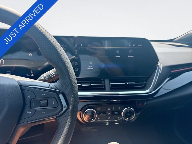 New 2026 Chevrolet Trax RS w/ Sunroof Package FWD image 16