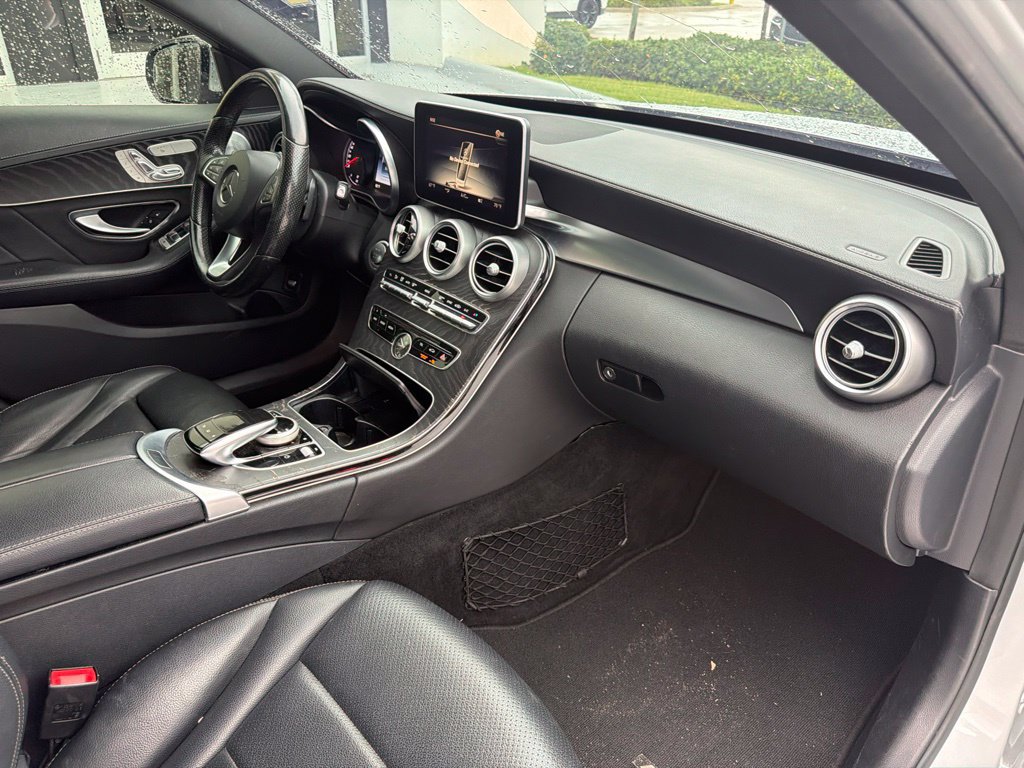 Used 2016 Mercedes-Benz C 300 4MATIC Sedan image 15