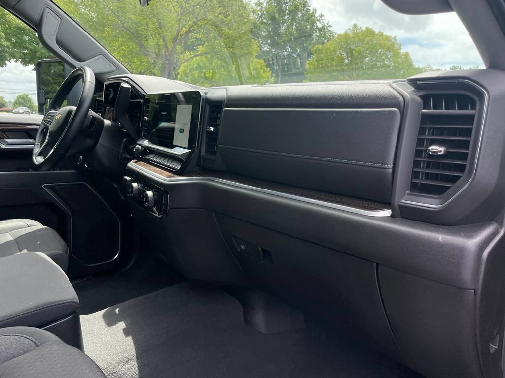 Used 2025 Chevrolet Silverado 2500 LT w/ Convenience Package AWD/4WD image 33