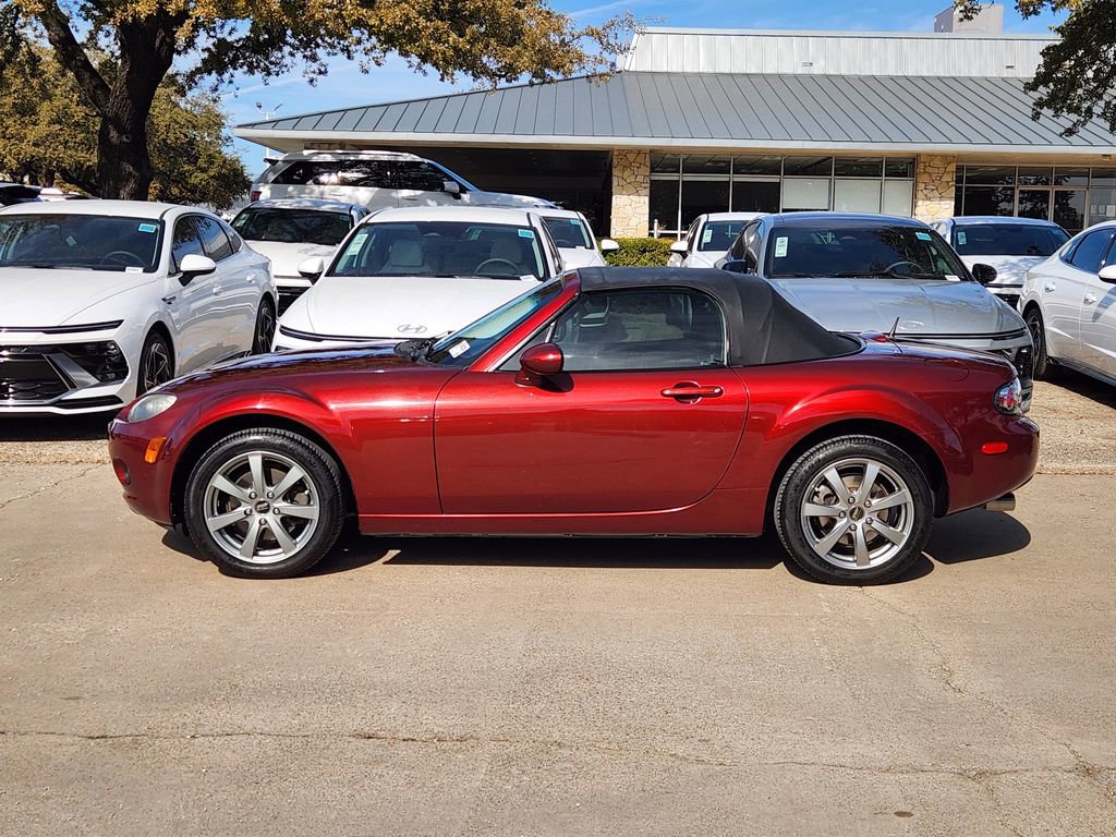 Used 2006 MAZDA MX-5 Miata Touring image 4