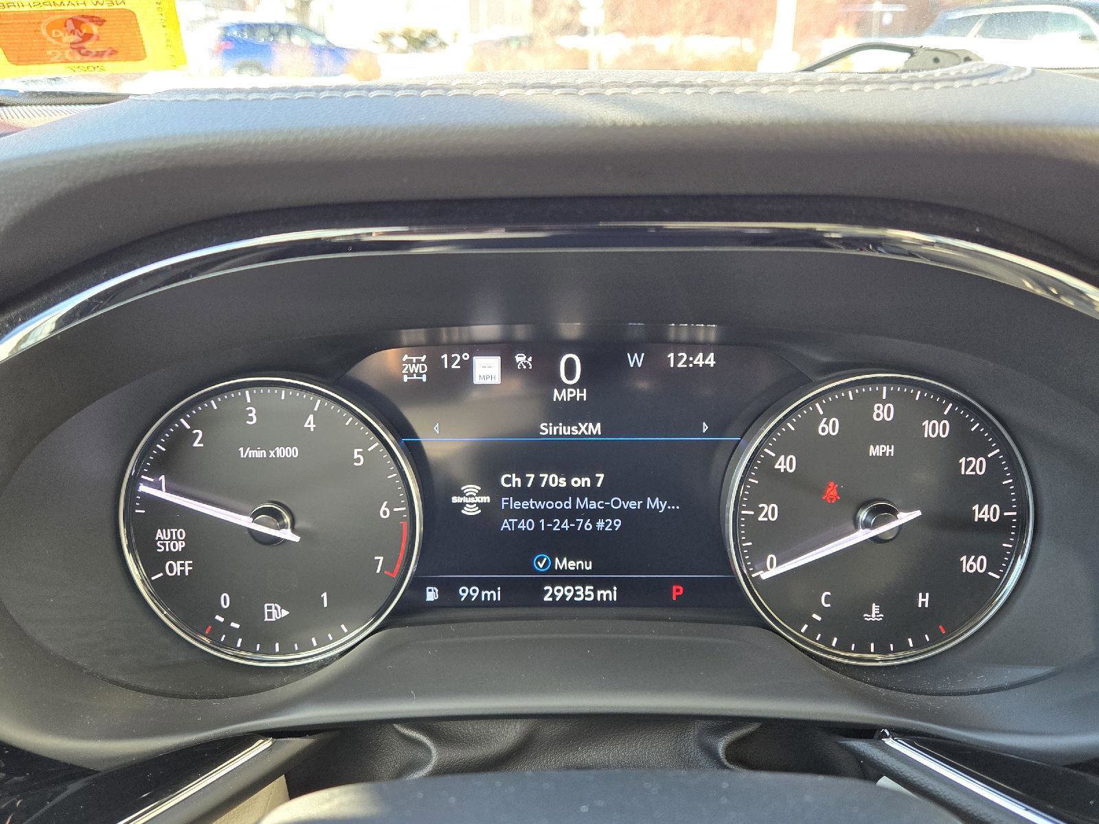 Used 2023 Buick Envision Avenir image 23