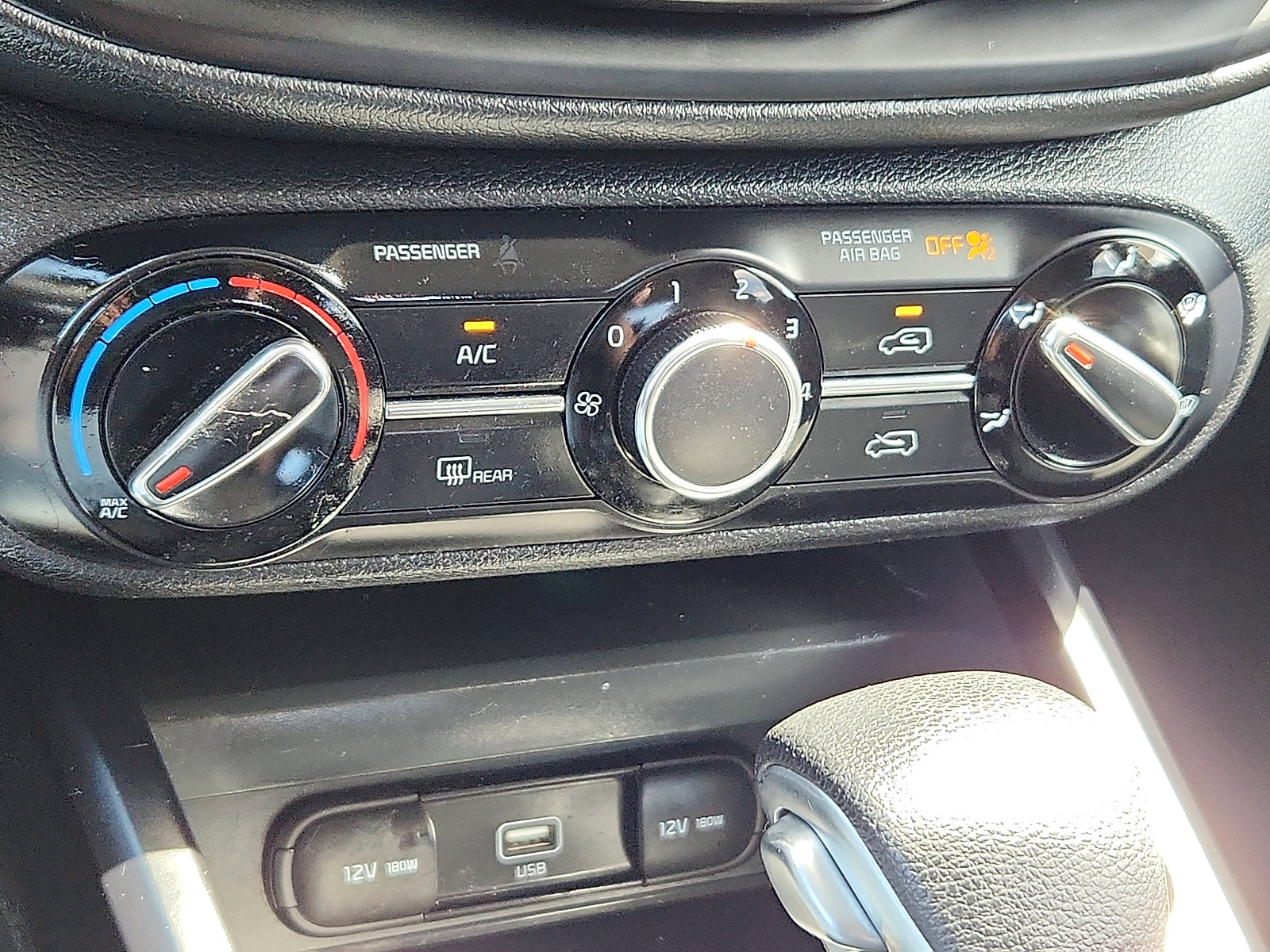 Used 2020 Kia Soul S FWD image 15
