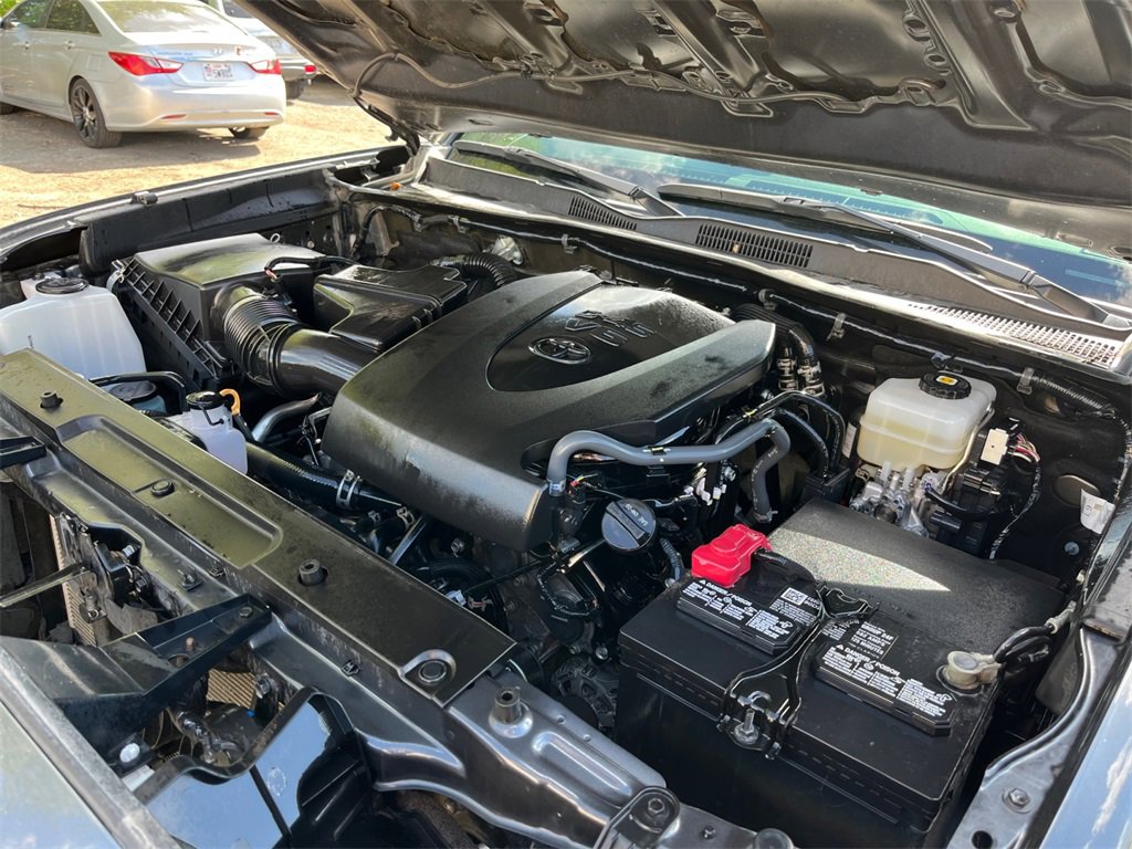Used 2022 Toyota Tacoma TRD Off-Road image 31