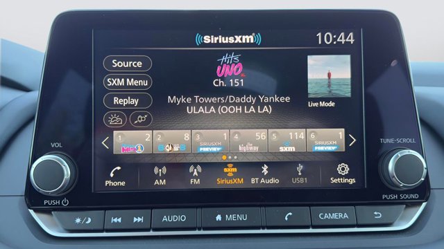 Certified 2025 Nissan Rogue SV image 14