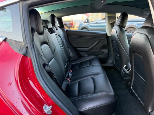 Used 2018 Tesla Model 3 Performance image 20