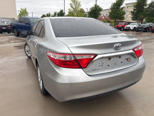 Used 2016 Toyota Camry LE image 4
