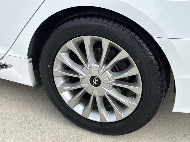 Used 2015 Hyundai Sonata Limited FWD image 11