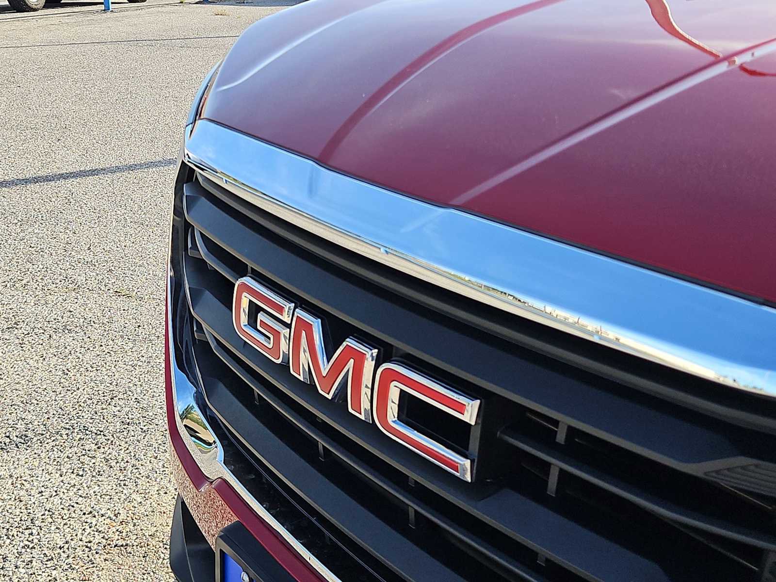 Used 2024 GMC Terrain SLE FWD image 13