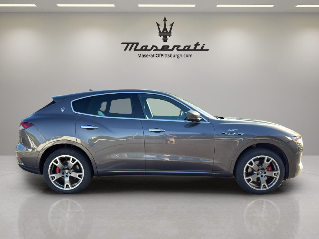 Used 2023 Maserati Levante GT AWD/4WD image 4