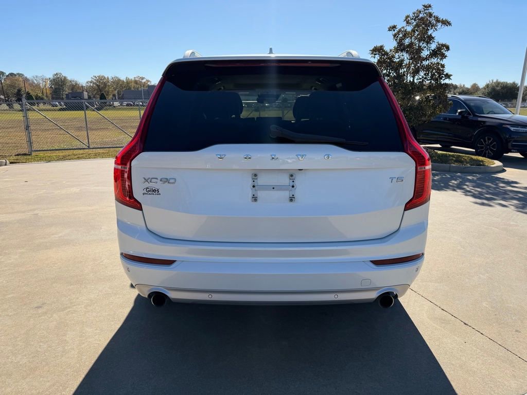 Used 2018 Volvo XC90 T5 Momentum w/ Momentum Plus Package image 4